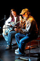 2009-05-12 - Looping Brothers _ Wayne Henderson & Helen White - C4480.jpg